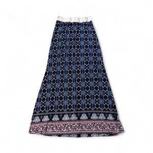 Chic Navy Patterned Maxi Skirt